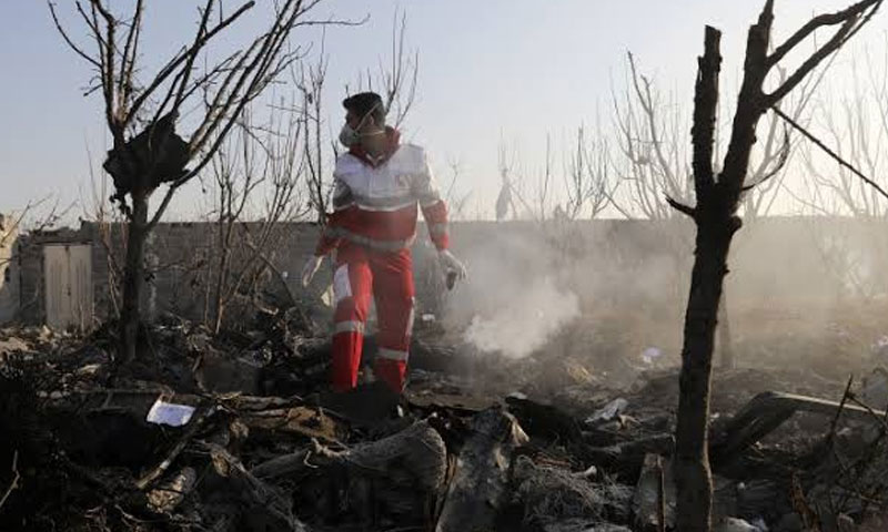 یوکرائن کا مسافر طیارہ میزائل لگنے سےتباہ ہوا، ایران کا اعتراف