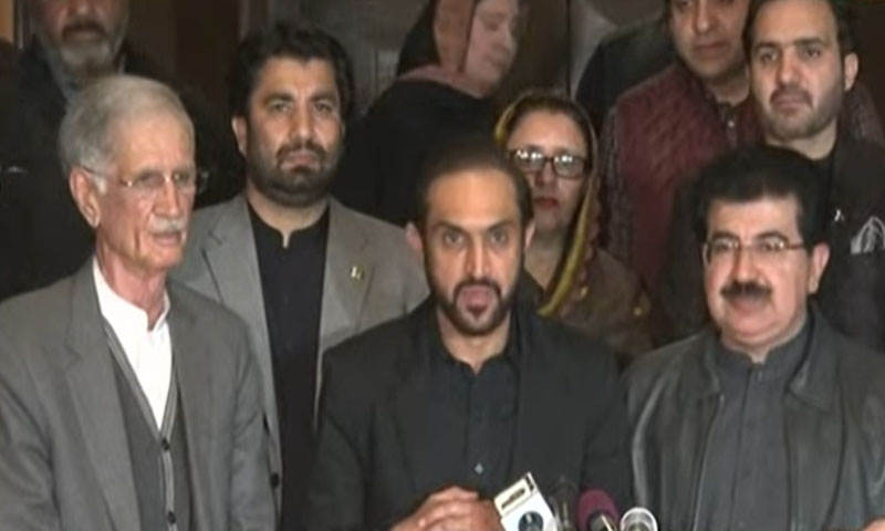 نظم و ضبط کی خلاف ورزی کرنے والے کے خلاف کارروائی ہو گی، پرویز خٹک