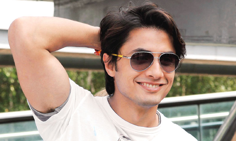 پی ایس ایل 5 کیلئے گانا علی ظفر بنائیں گے اور ویڈیو مداح