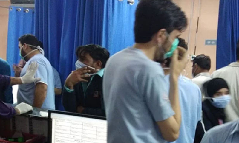 کیماڑی میں زہریلی گیس پھیلنے سے 5 افراد جاں بحق، 70 سے زائد متاثر