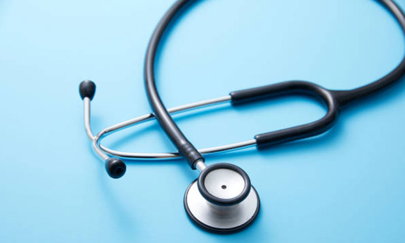 خانیوال: ڈاکٹر کی مبینہ غفلت نے نوجوان کی جان لے لی