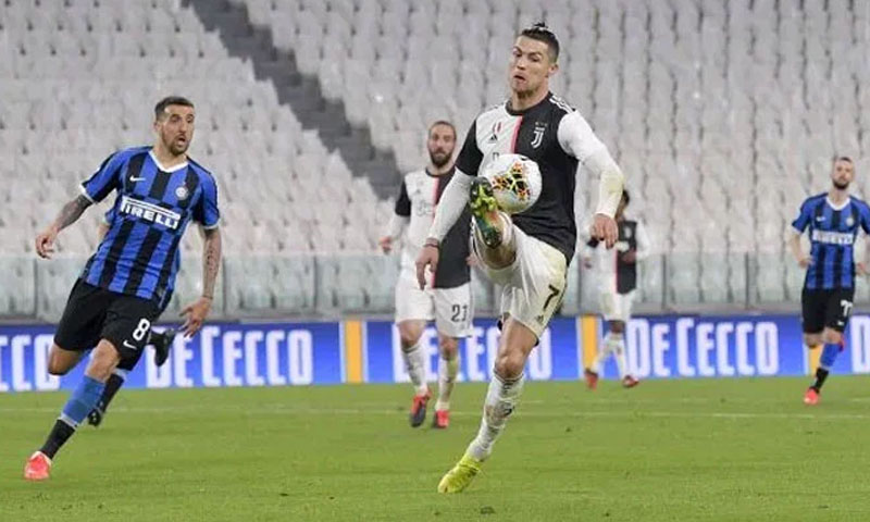 کورونا وائرس، اطالوی فٹبال اسٹیڈیم ویران ہو گئے