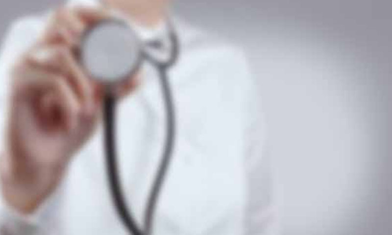 کورونا: مریضہ کا اسپتال جانے سے انکار، منتقلی میں تین گھنٹے لگ گئے