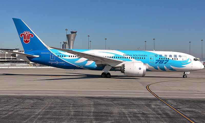 کورونا کے ابتدائی مرکز ووہان سے اندرون ملک پروازوں کا سلسلہ شروع