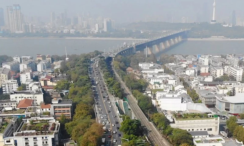 کورونا: ووہان میں لاک ڈاؤن ختم، شہر میں زندگی لوٹ آئی