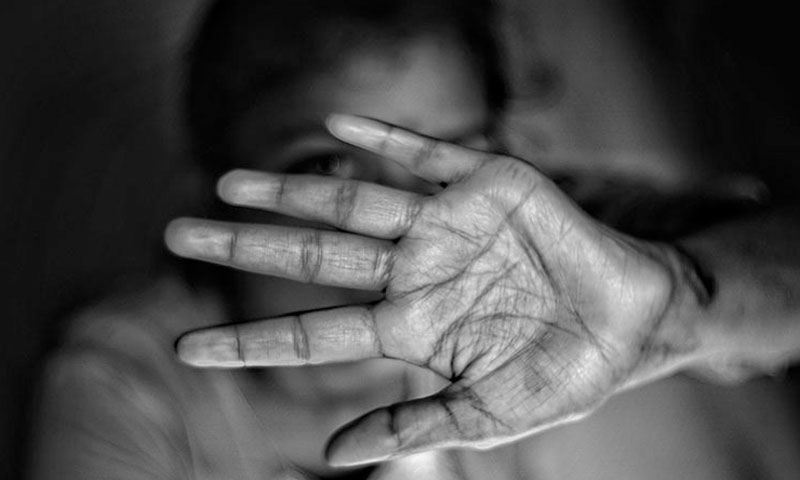 زیادتی کا نشانہ بننے والی ماں بیٹی نے پولیس کو اپنا بیان ریکارڈ کرادیا