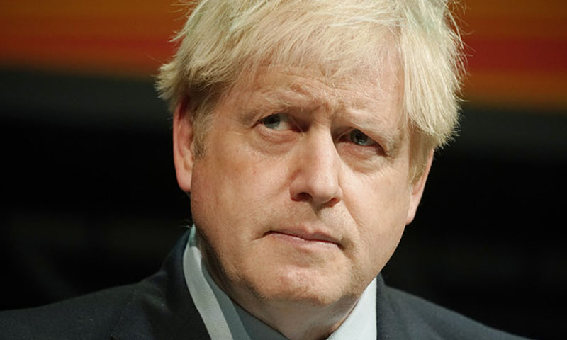 برطانوی وزیراعظم، دوسری رات: انتہائی نگہداشت کے یونٹ میں