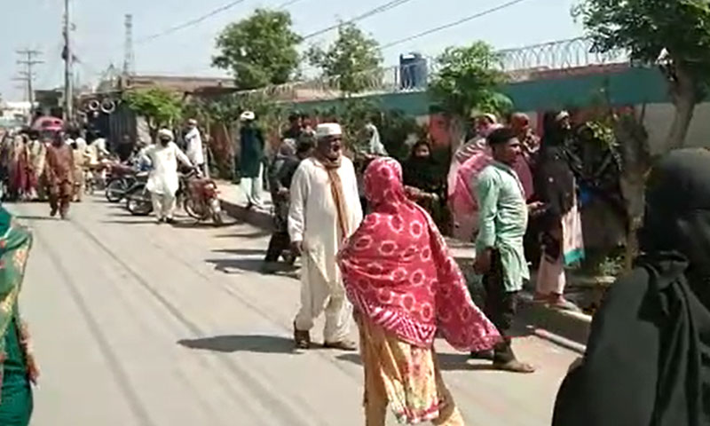 احساس پروگرام کے تحت رقم کی تقسیم، بھگدڑ مچنے سے ایک ہلاک20 افراد زخمی