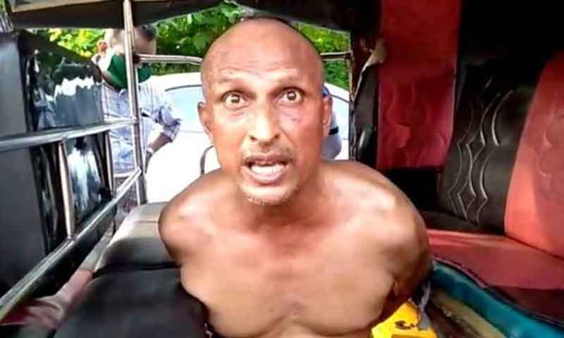 فیس ماسک کی کمی کی نشاندہی کیوں کی؟ بھارتی حکومت نے  ڈاکٹر کو پاگلوں کے اسپتال پہنچا دیا