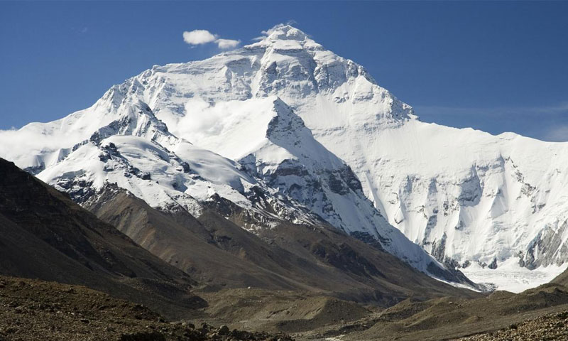 دنیا کی بلند ترین چوٹی ماؤنٹ ایورسٹ کی دوبارہ پیمائش شروع