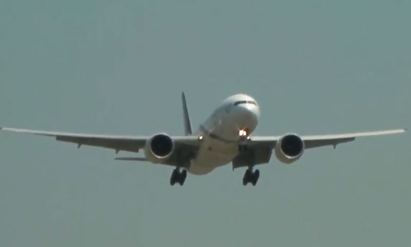 خراب موسم کے باعث پی آئی اے کا طیارہ بھارتی حدود میں داخل