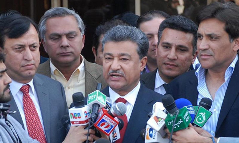 میئر اسلام آباد شیخ انصر عزیز کو معطل کر دیا گیا