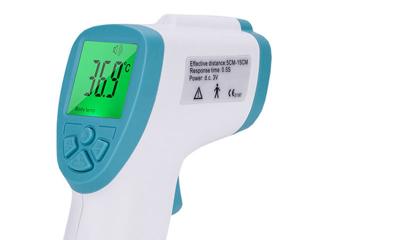 کراچی: پولیس کا چھاپہ، کورونا سے بچاؤ کا حفاظتی سامان برآمد