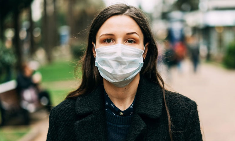 فیس ماسک سے پیدا ہونے والی نمی بھی وائرس کیخلاف ہتھیار