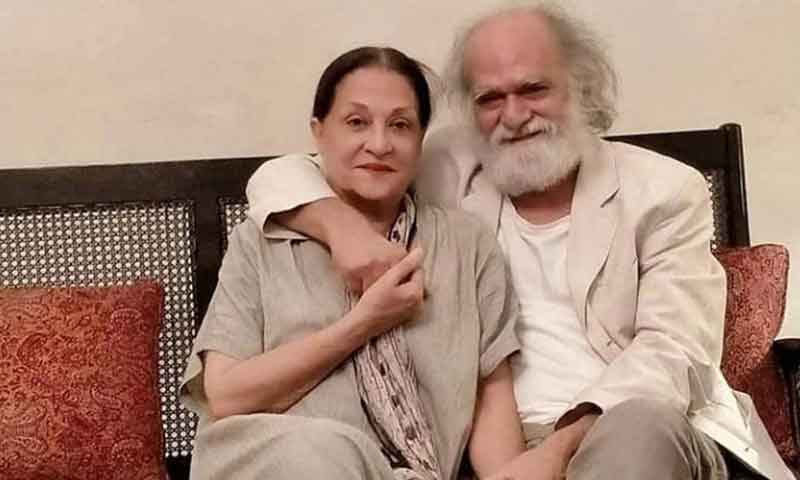 اداکارہ ثمینہ احمد اور منظر صہبائی کی وائرل تصویر پر تبصرے