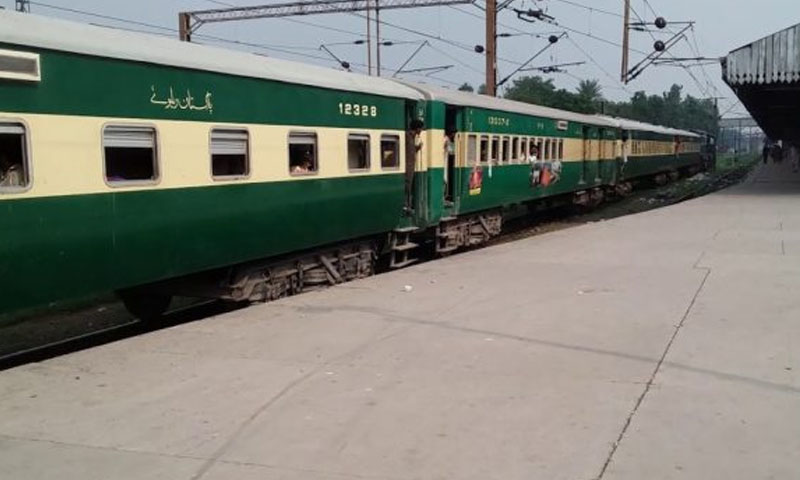 جعفر ایکسپریس بڑے حادثے سے بال بال بچ گئی