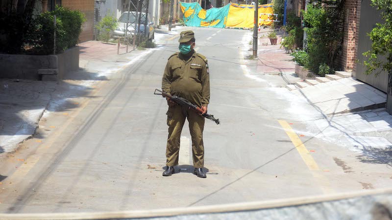 حکومت کو لاک ڈاؤن کی تجویز دینے پر غور شروع کر دیا، کورونا ایڈوائزری گروپ