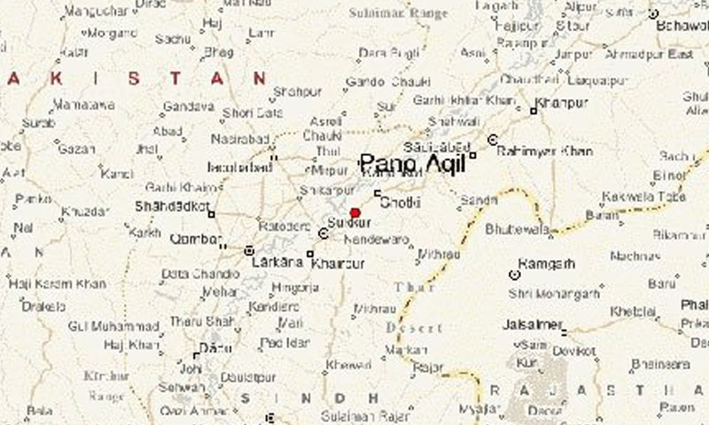 پنوں عاقل: مسافر کوچ اور کار الٹنے سے خاتون جاں بحق، متعدد زخمی