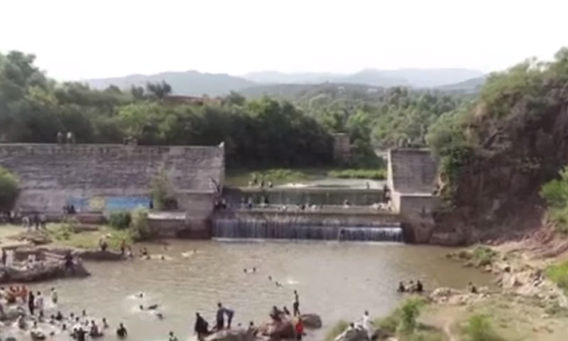 تفریحی مقام انگوری ڈیم