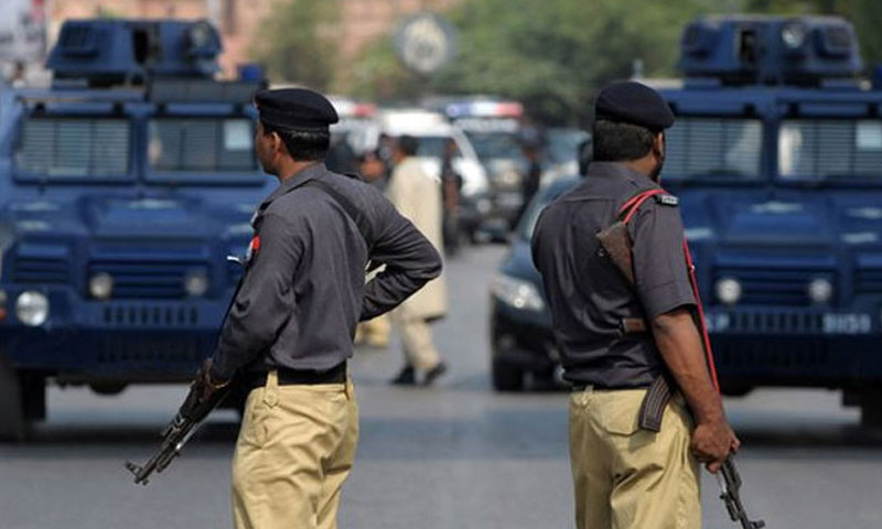 کراچی: مختلف علاقوں میں مبینہ پولیس مقابلے، ایک ملزم ہلاک، 10 زخمی،13 گرفتار Police Encounter