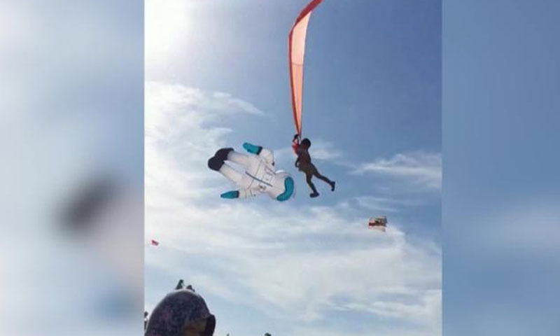 3سالہ بچی پتنگ کے ساتھ اڑ گئی