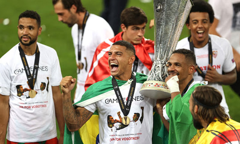 سیویلا نے ریکارڈ چھٹی مرتبہ یورپا لیگ کی ٹرافی اپنے نام کر لی