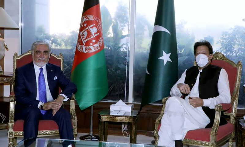 تشدد میں کمی کے لیے افغان جماعتوں کو کام کرنا ہو گا، وزیر اعظم