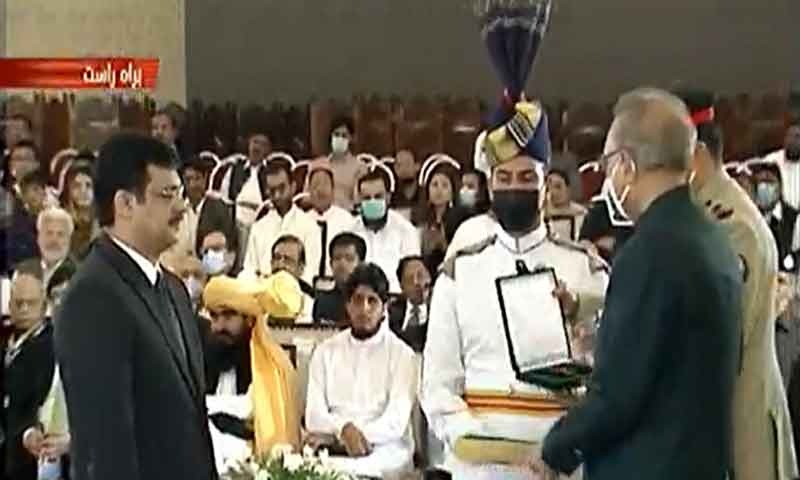 ایوان صدر میں سول اعزازات دینے کی تقریب