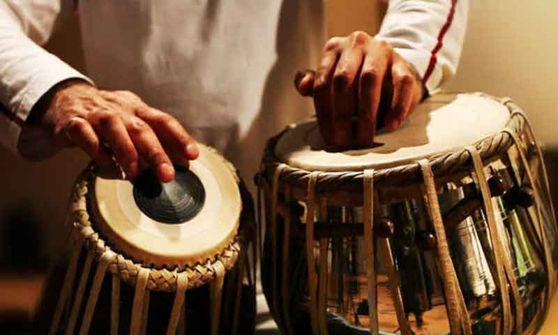 کلاسیکل موسیقی کے آلات بنانے والوں کی زندگی ویران