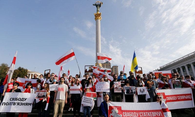 بیلاروس میں انتخابی نتائج کیخلاف شہریوں کا احتجاج، پولیس کا لاٹھی چارج