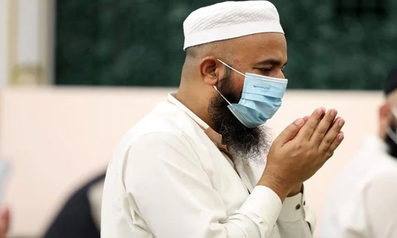 روضہ رسولﷺ پہ پاکستانی عمرہ زائرین کی 8 ماہ بعد حاضری