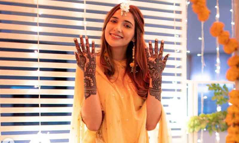 اداکارہ رباب ہاشم مائیوں بیٹھ گئیں