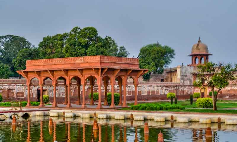 پنجاب: تفریحی مقامات کے ٹکٹ میں اضافہ کی تجویز مسترد