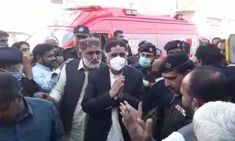 خورشید شاہ پے رول پر رہا