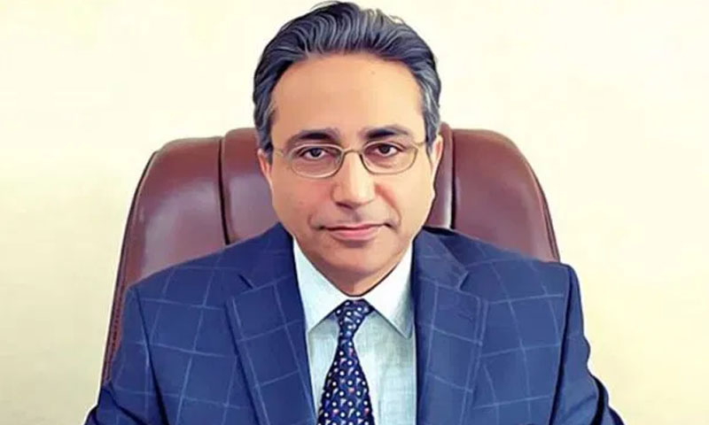 پیٹرولیم بحران: معاون خصوصی ندیم بابر سے استعفیٰ طلب