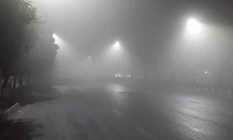 موٹروے ٹریفک کیلئے بند