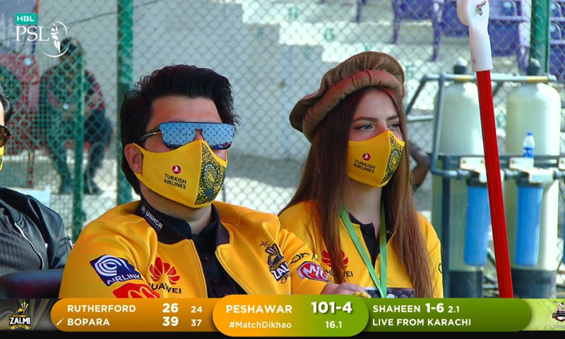 پارری گرل دانا نیر بھی پشاور زلمی فیملی کا حصہ بن گئیں