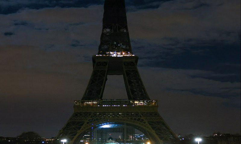 دنیا بھر میں عالمی وبا کے دوران ارتھ آور منایا گیا