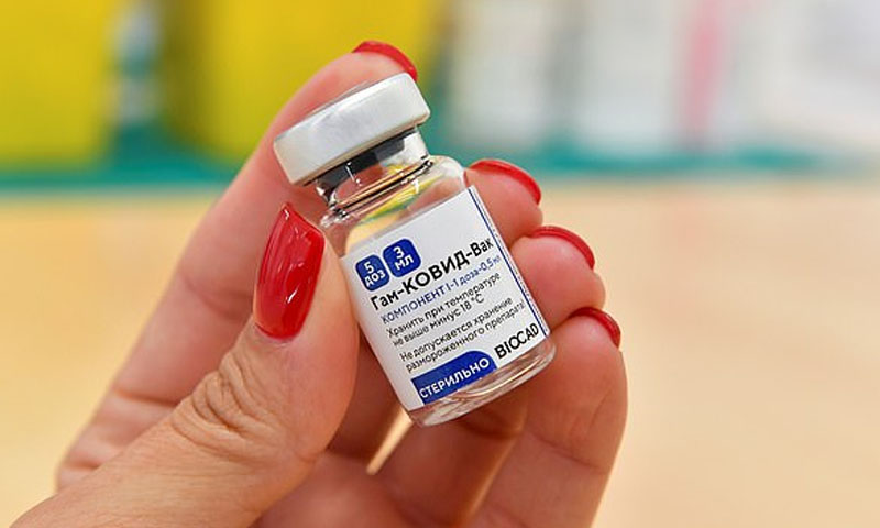 اسپوتنک لگوانے والوں کیلیے انتباہ: ووڈکا کا استعمال محدود کریں