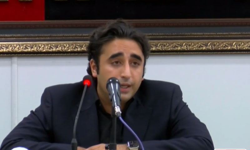 ٹھنڈا پانی پیئیں، لمبے سانس لیں، بلاول کا ن لیگ کو مشورہ وزیراعظم صاحب! ڈنڈے سے ٹیکس نہیں لیا جا سکتا، بلاول بھٹو