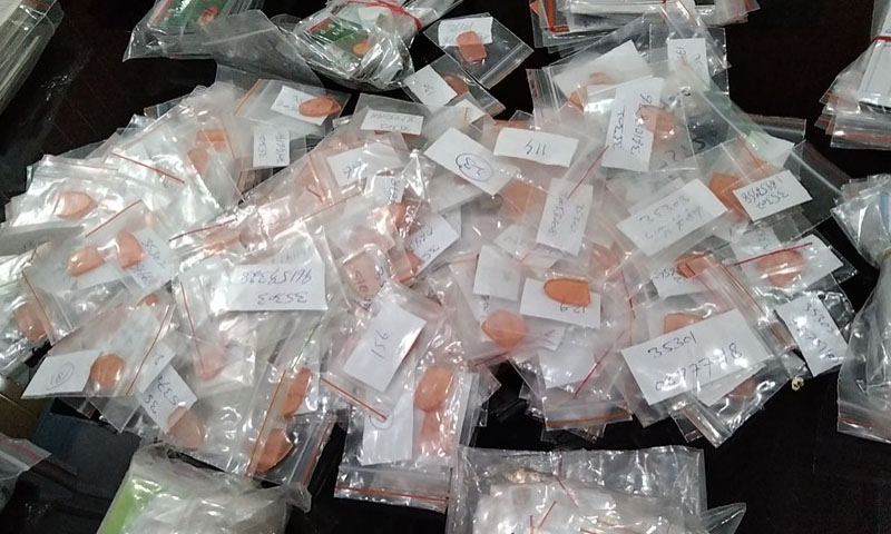 ہوشیار :پاکستان میں جعلی فنگر پرنٹس بنانے والا گروہ گرفتار