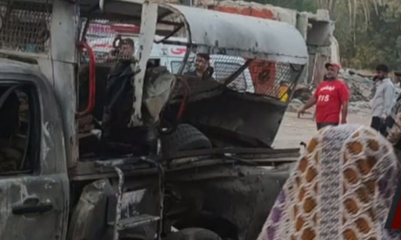 کراچی: رینجرز کی گاڑی کے قریب دھماکا، ایک شخص جاں بحق، متعدد زخمی