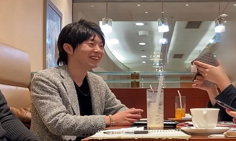 خواتین سے دوستی کر کے تحفے بٹورنے والا گرفتار