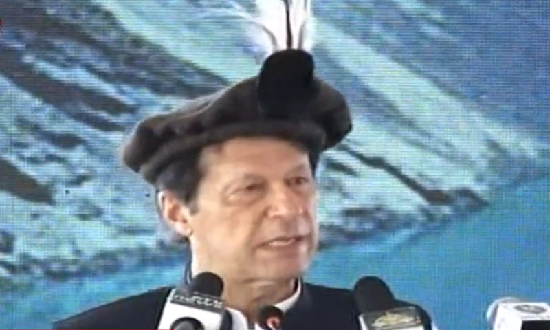 ملک سے پیسہ چوری کر کے باہر لے جانے والے سب سے بڑے غدار ہیں، وزیراعظم ملک سے پیسہ چوری کر کے باہر لے جانے والے سب سے بڑے غدار ہیں، وزیراعظم