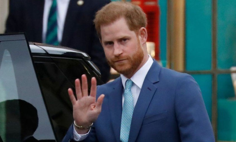  شہزادہ ہیری اپنے دادا پرنس فلپ کی آخری رسومات میں شرکت کیلئے لندن پہنچ گئے