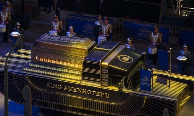 مصر میں فرعونوں کی پریڈ