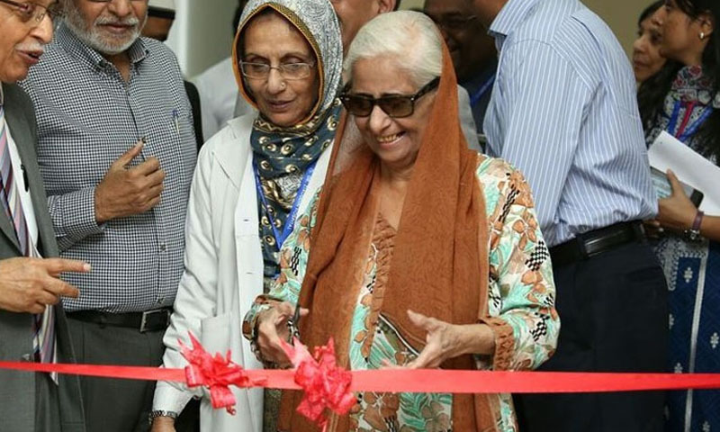 ڈاکٹر عاصم حسین کی والدہ ڈاکٹر اعجاز فاطمہ کا انتقال ہو گیا