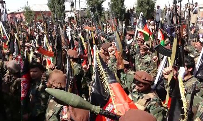 افغانستان کے شہریوں کا سڑکوں پر مسلح مارچ