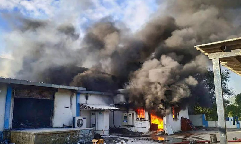 بھارت: فیکٹری میں آگ لگنے سے 18 افراد ہلاک