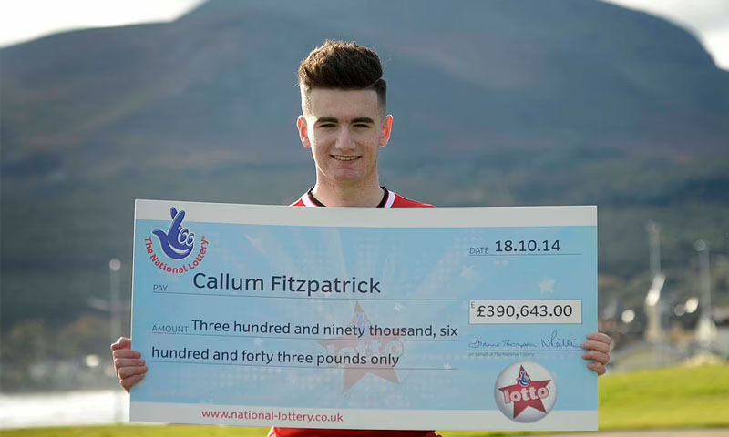 کروڑوں کی لاٹری جیتنے والے نوجوان کی اچانک موت کروڑوں کی لاٹری جیتنے والے نوجوان کی اچانک موت